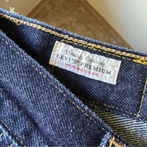 Levi’s High Loose Wide leg Jean - Picture 3 of 3